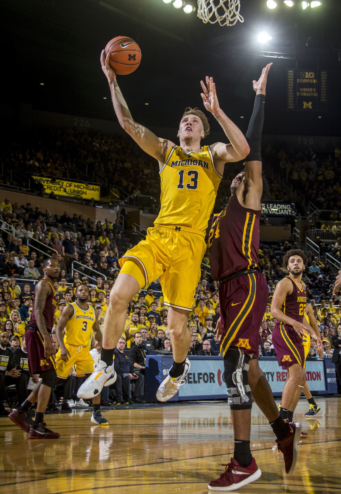 Minnesota Michigan Basketball